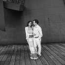 Ale y Clari poses for the photographer